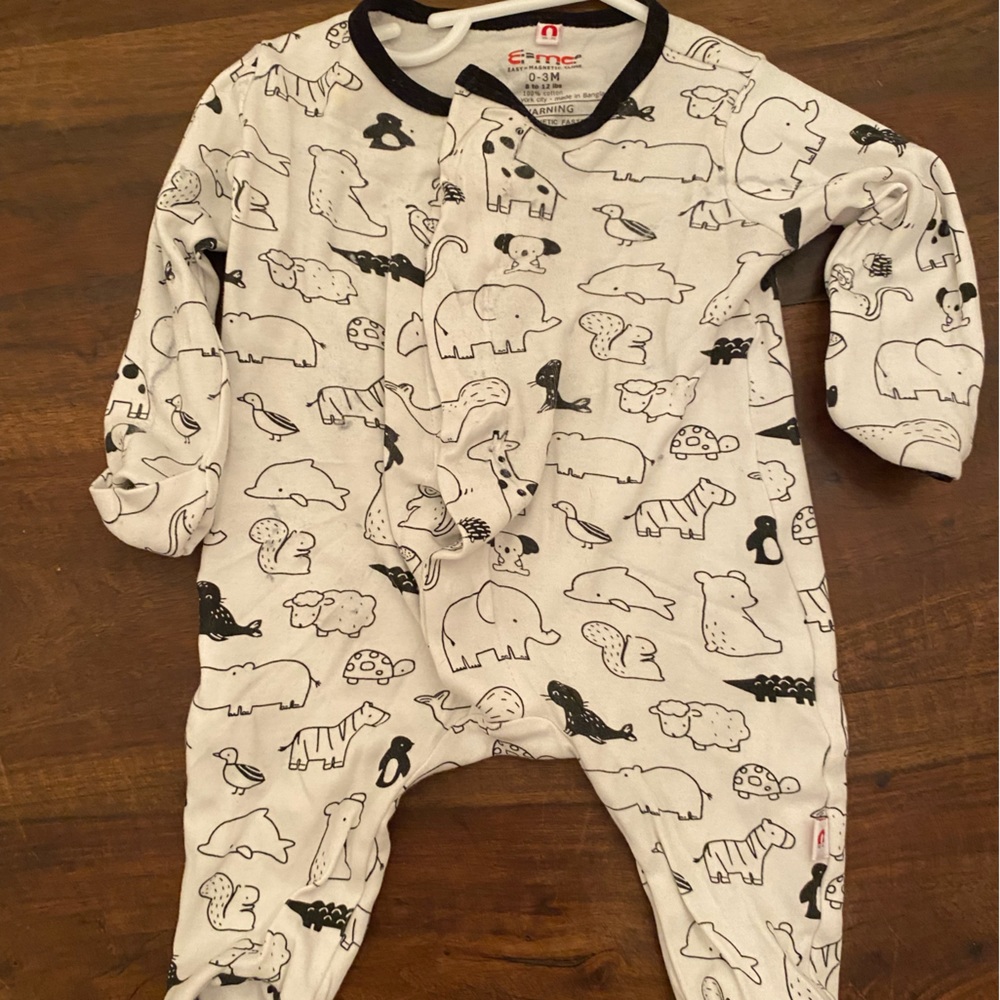 E=MC 2 easy magnetic close onesie footed footie w mittens unisex boy girl EUC